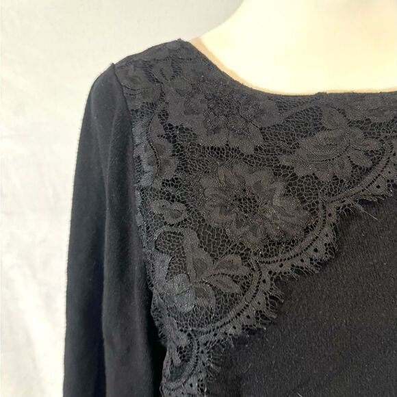 Lane Bryant black lace detail knit sweater top size 18/20 - Picture 2 of 5